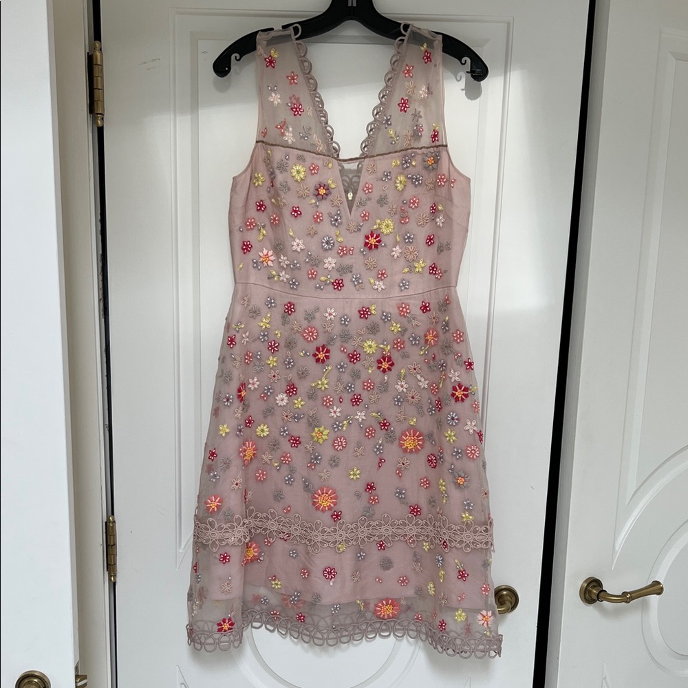 Elie Tahari pale pink Floral Embroidered  Dress